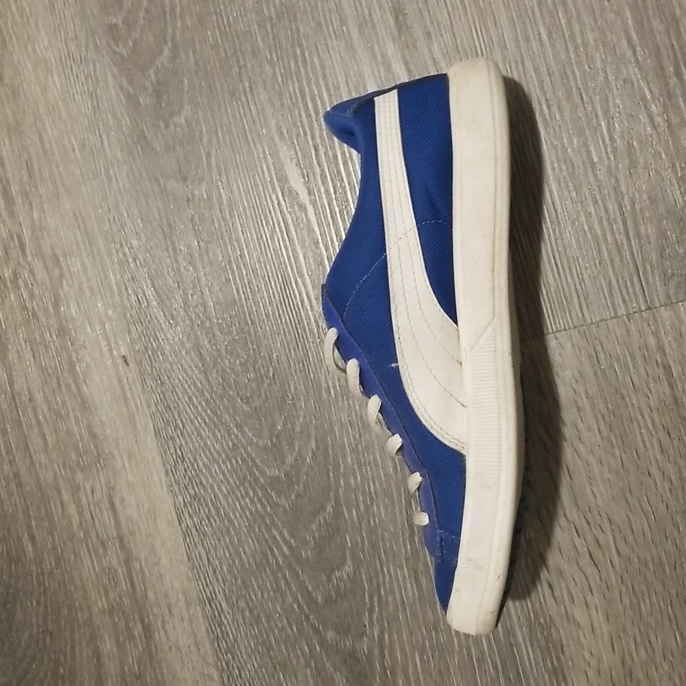 Shoes - Picture 4 of 5